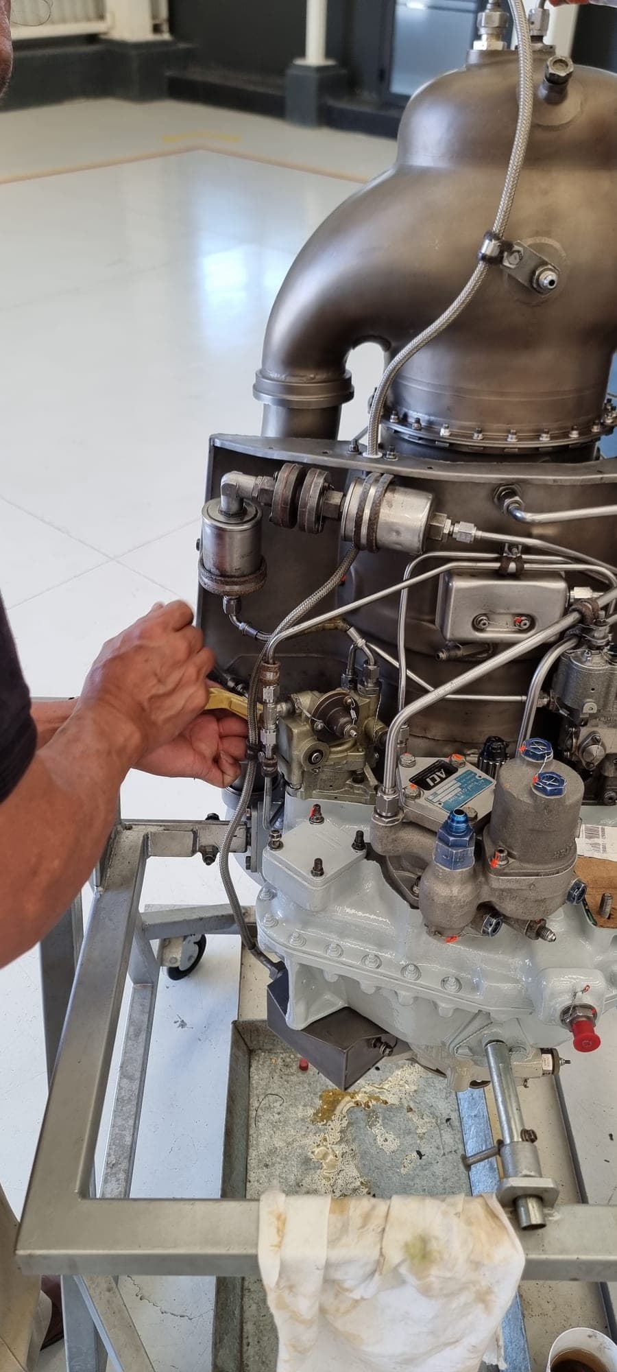Mantenimiento de un motor aeronáutico y sus componentes
